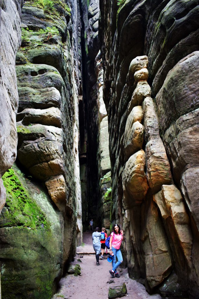 Skalne Miasto w Teplicach-ogromnie wysokie skały zostawiają po sobie niesamowite wrażenia